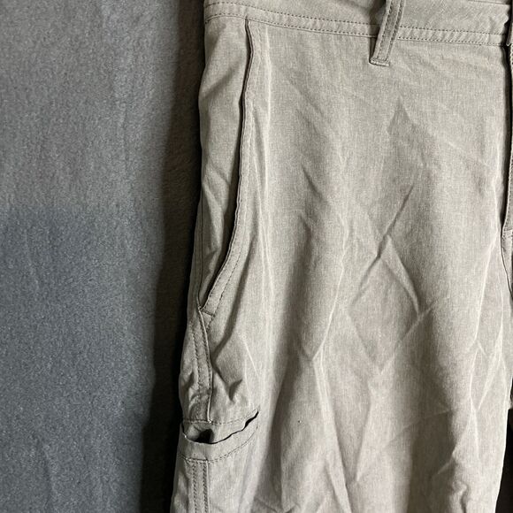 Pelagic Shorts Mens 30 Gray Deep Sea Hybrid Performance Fishing Lightweight Flex - Picture 2 of 11